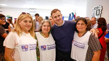 TERMINÁ LA ESCUELA. El intendente Federico Achával, durante el lanzamiento del programa.