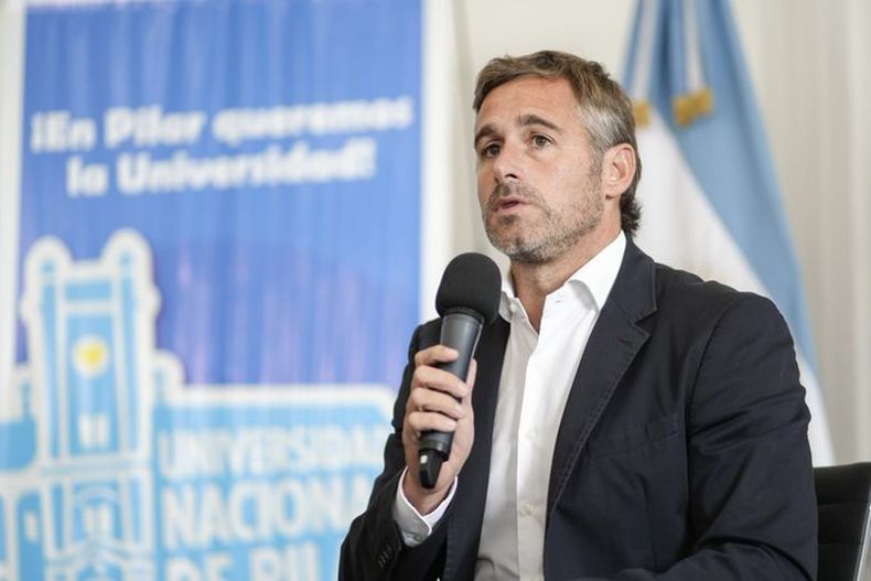 Achával destacó el rol central que tiene la educación en su mirada sobre el desarrollo de la Argentina.