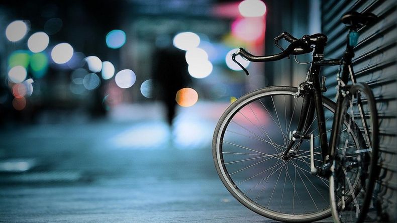 La bicicleta, una historia de 200 años. Foto. Heraldo de Aragón..jpg