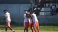 ABRAZO DE GOL. Los jugadores del Rancho celebran una nueva conquista. ABRAZO DE GOL. Los jugadores del Rancho celebran una nueva conquista.