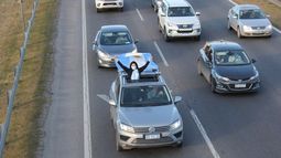 La marcha de los “anticuarentena” se desplegó en Panamericana