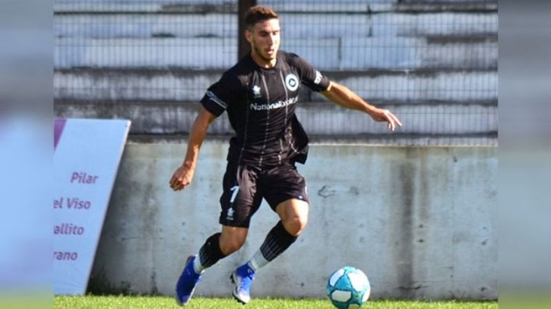 PRESENCIA. Crego lleva 60 partidos jugando en la Primera de Real Pilar..