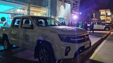 La nueva camioneta Amarok fue presentada en el concesionario Hauswagen de Pilar.