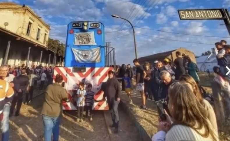 NO SERÁ. El tren a San Antonio de Areco, en un viaje de prueba de 2022.