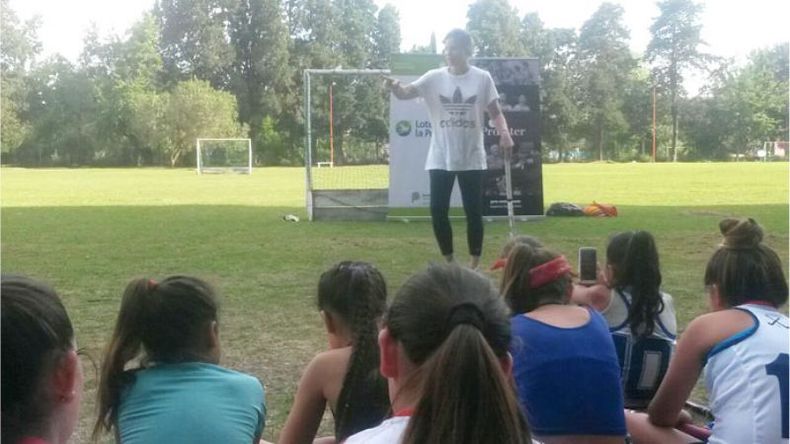 CHARLA. La ex Leona comenta los trabajos que van a realizar..