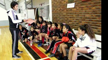 Las Sub 13 superaron 44-13 a Unión Vecinal..