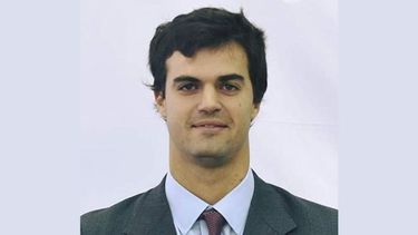 ECONOMISTA. Es la primera participación política de Surraco..