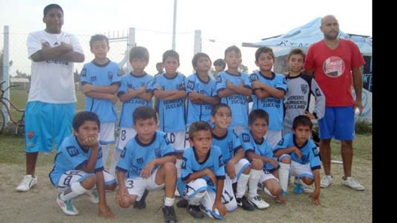 La 2004 de Poli Derqui goleó 4-0 a Honda Juvenil..