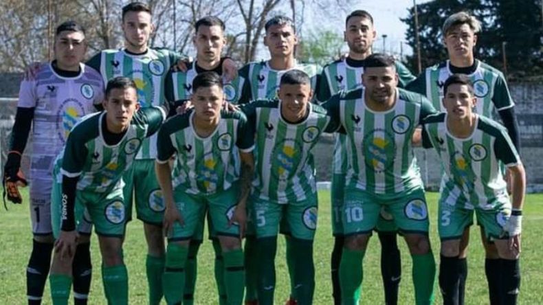 EQUIPO. Somra sumó su segundo triunfo, al vencer 2-1 a Villa Rosa..