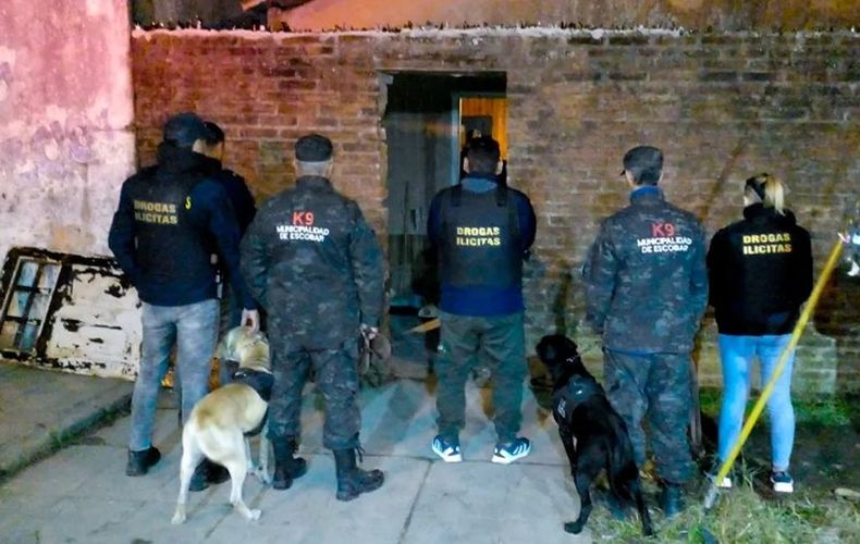 Tres hombres fueron detenidos en Escobar por narcomenudeo.
