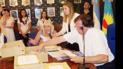 Funcionarios municipales y provinciales participaron de la aperura de los sobres. Hubo dos oferentes..