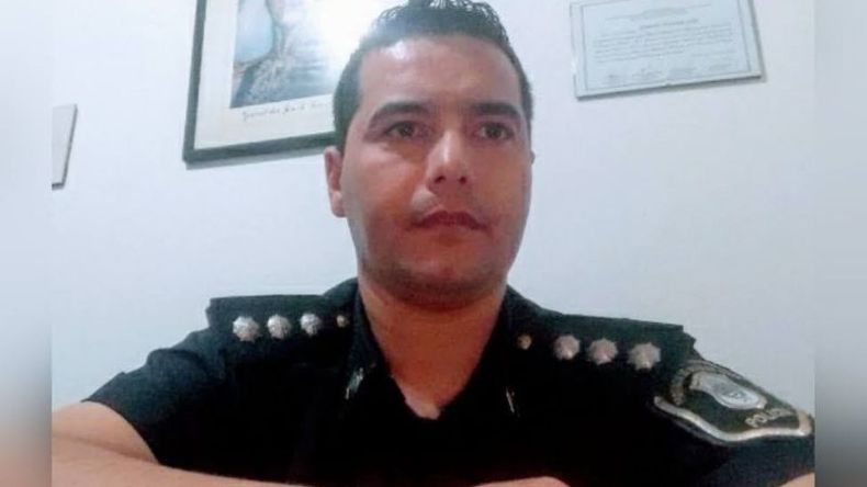 El oficial inspector Julián Alberto Gómez estará al mando del destacamento de Santa Ana. .