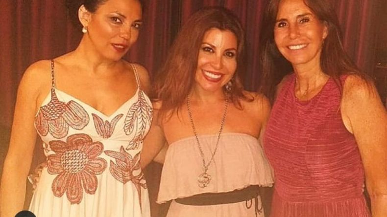 Reencuentro. Ce Suárez Paz se reencontró con el sabor de la música en vivo. Esta vez desde abajo del escenario, en el espectáculo a dúo de sus colegas y amigas, La Charo y la peruana Julie Freundt en el Torcuato Tasso..