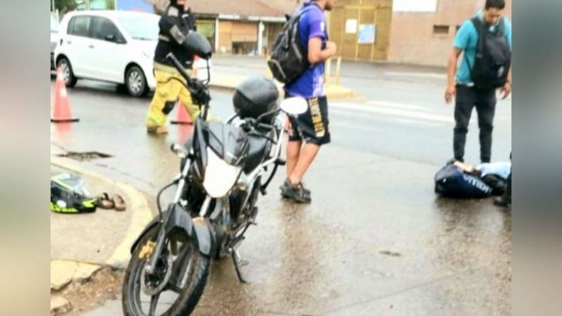 ESCENA DEL ACCIDENTE. Ocurrió en Presidente Perón y Chacabuco. Foto: pilaradiario. .