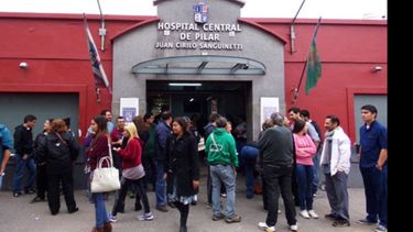 ASAMBLEA. Los trabajadores de la salud salieron a la calle el fin de semana..