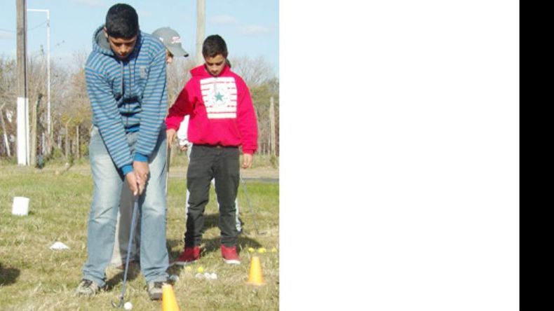 Todos a jugar al golf..