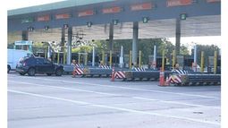 PASE. Un nuevo capítulo del conflicto se levantó en el peaje Larena.. PASE. Un nuevo capítulo del conflicto se levantó en el peaje Larena..