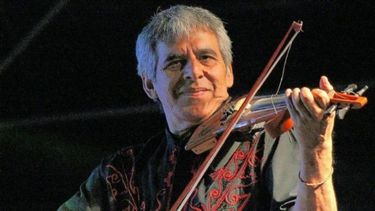Peteco Carabajal se presentará el sábado 11..
