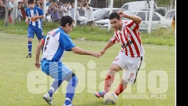 Ortigoza no marcó goles, pero fue clave para romper con la defensa de Escobar..