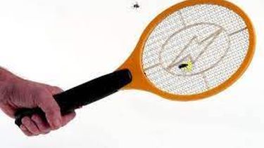 La raqueta antimosquitos aparece como solución ante la falta de repelentes.&nbsp;