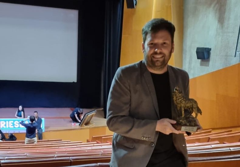 Mariano Minestrelli en Bilbao, tras recibir el premio en Seriesland.