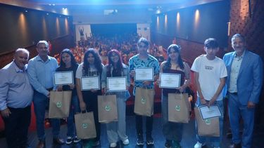 La Fundación Creciendo en Pilar entregó un total de 51 becas para 2026. La Fundación Creciendo en Pilar entregó un total de 51 becas para 2026.