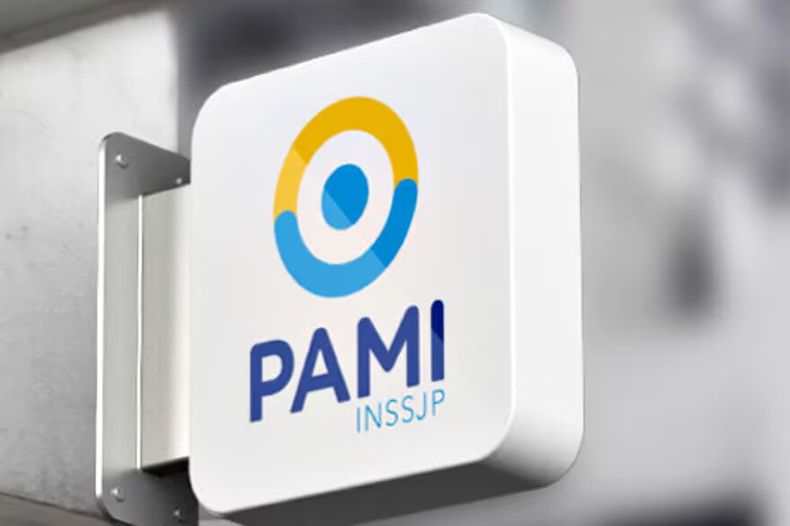 Para garantizar su cuidado integral y seguro, los titulares de PAMI pueden acceder a residencias con atención médica, alimentación y actividades recreativas.