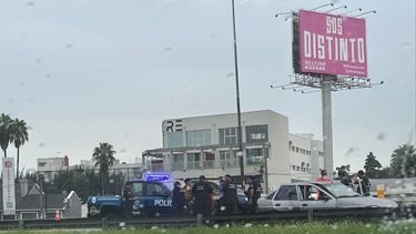 PATRULLEROS. La persecución finalizó en Panamericana y Ruta 25.