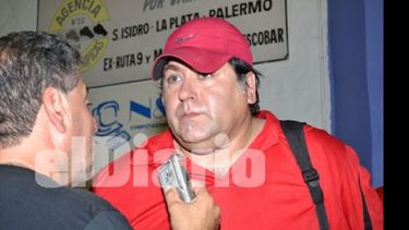 Fin de una era: Prodan no seguirá en Derqui