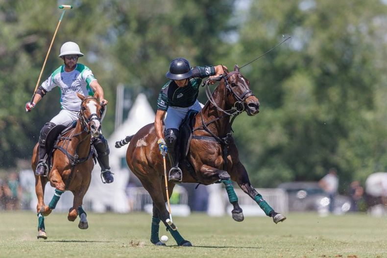 AL ATAQUE. La Hace Polo Team sueña con ganar el grupo para estar en la final de Tortugas.