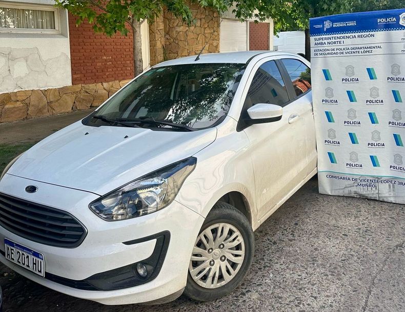 FORD FIESTA. Uno de los dos vehículos robados que fue recuperado en los operativos.