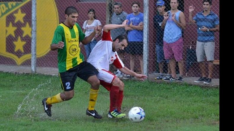 Pepe en acción durante su última participación en el TDI, con Sportivo en febrero pasado..