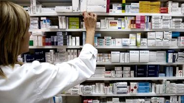 Advierten que la Provincia recibe hasta un 40% menos de medicamentos, al tiempo que alertan por faltantes de vacunas y temen el colapso de los hospitales. Advierten que la Provincia recibe hasta un 40% menos de medicamentos, al tiempo que alertan por faltantes de vacunas y temen el colapso de los hospitales.
