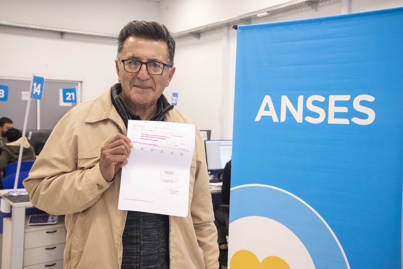 Los jubilados y pensionados pueden acceder a una computadora a través de un programa que ofrece el Banco Nación. ¿Cómo anotarse?