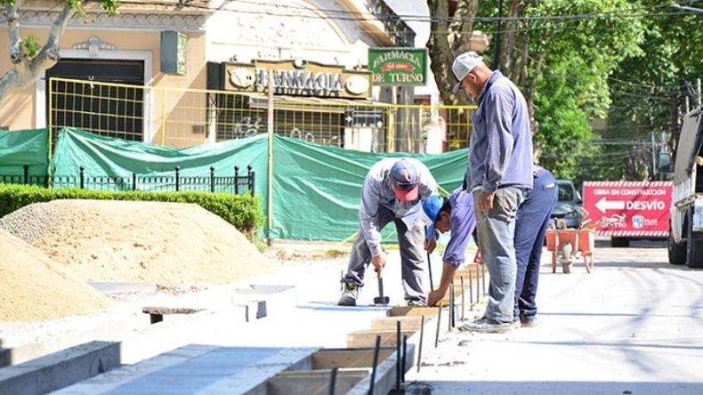 AVANCE DE OBRA. Los trabajos en la calle San Martín estarían terminados durante el mes de febrero. (FOTO: FREDY CABALLERO)..