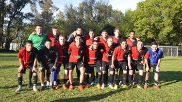 TERCERO. Derqui se anima a pelearle el subcampeonato a Náutico Hacoaj..