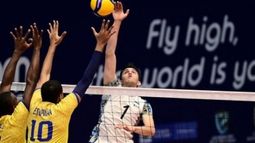 El pilarense es una de las grandes promesas del voley (foto @voley_feba)..