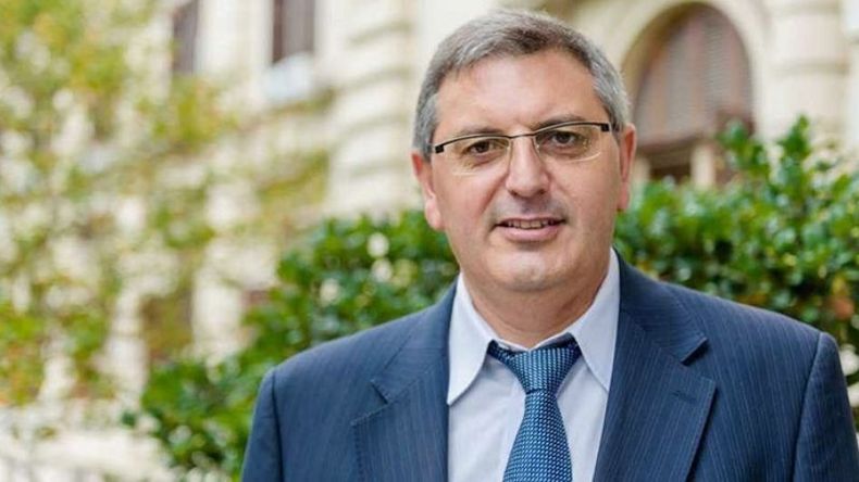 AUTOR. El diputado Abarca (FdT) busca habilitar la reelección indefinida..