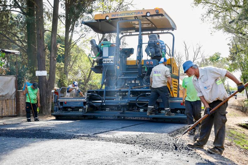 A TODO VAPOR. Los trabajos, ayer miércoles sobre la calle Copello.