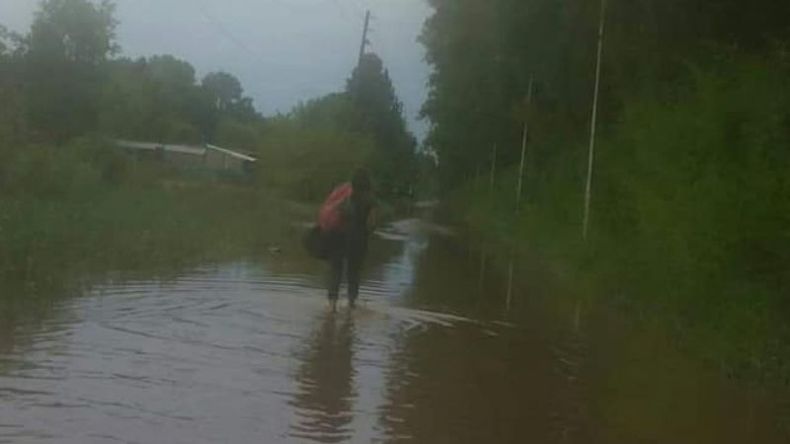 Calle Presidente Derqui, en el límite de esa localidad con La Lonja..