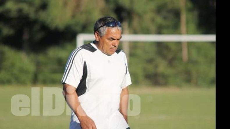 Antonio Flores dejaría la dirección técnica para crear las inferiores del Deportivo..