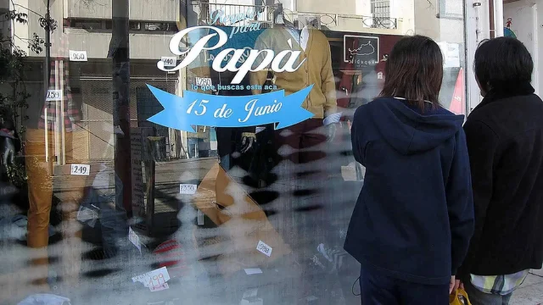 DÍA DEL PADRE. Las ventas registraron una caída estimada de entre el 2% y 3%.