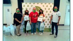 La fundación entregó 34 becas a alumnos pilarenses de nivel primario y secundario. .