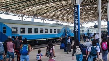 Los pasajes a Mar del Plata se habilitaron para viajar en diciembre, enero y febrero.
