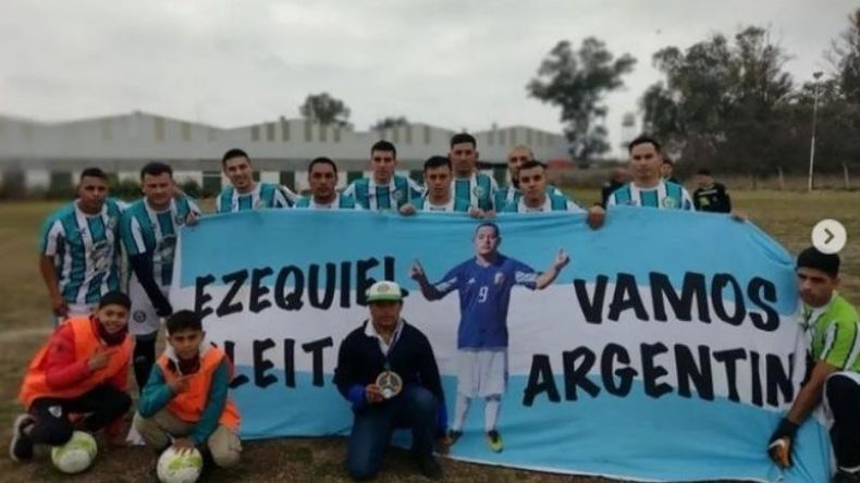 TRIUNFO. Abrojal le dedicó el triunfo a Ezequiel Fleitas, vecino referente de la Villa Verde..