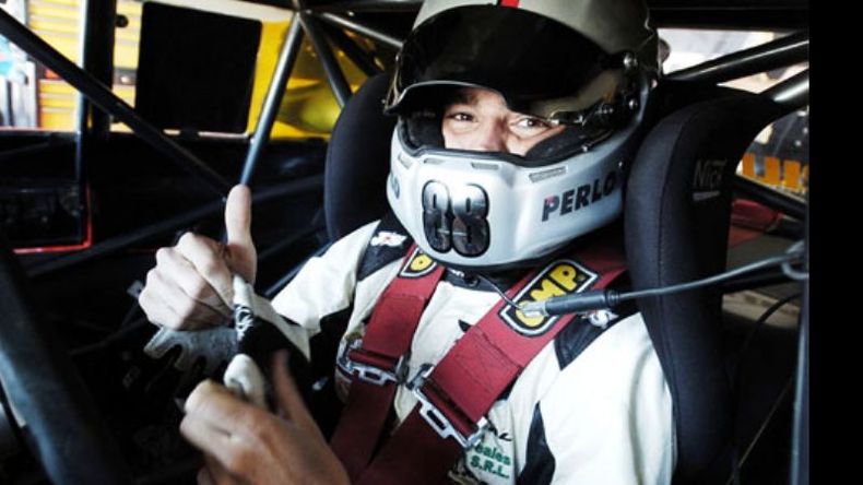 Gonzalo Perlo y su Ford del MDV Racing con el que giró en La Plata..