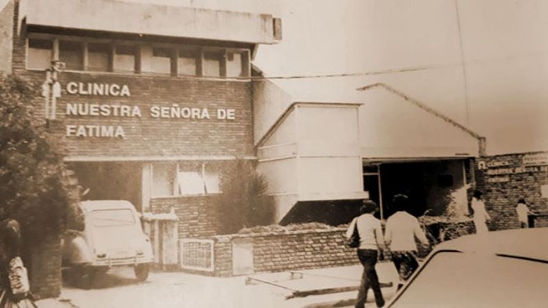 Frente de la Clínica Fátima de Pilar, en el año 1982..