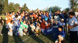 CAMPEÓN. Los jugadores festejaban la consagración de Unión en el Apertura 2009..