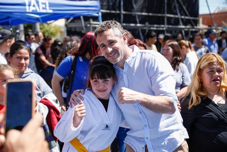 El intendente Federico Achával participó de los festejos patronales de Lagomarsino.&nbsp;