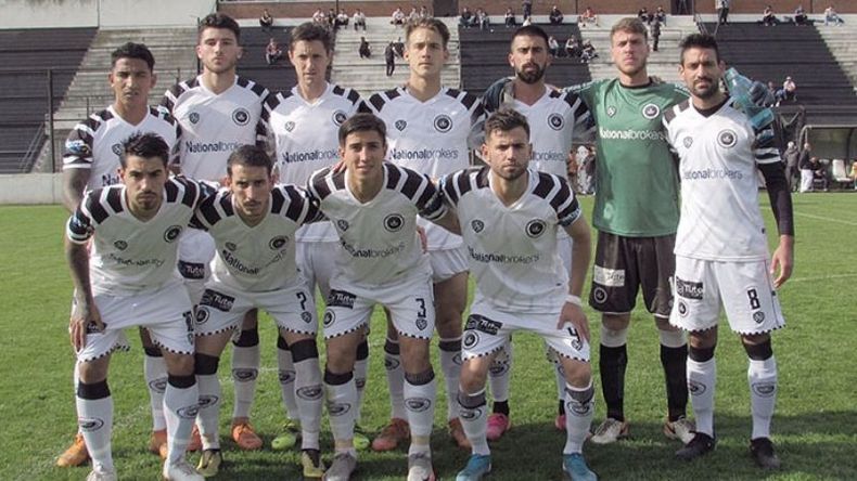EQUIPO. El once inicial de Real Pilar; acumula 3 derrotas en fila. (FOTO: PRENSA REAL PILAR)..